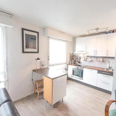 Accueillant Avec Vue A Belleville Apartmán